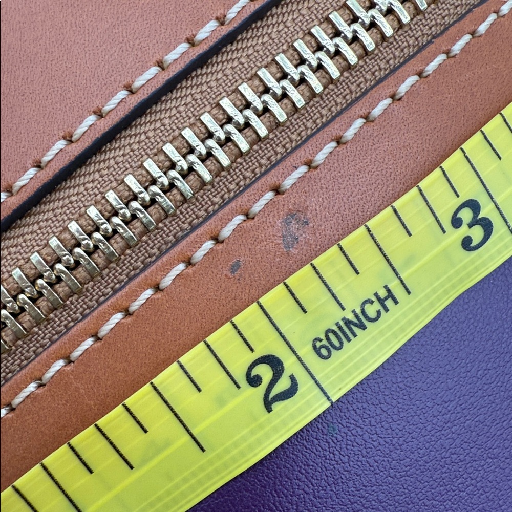 Dooney & Bourke Wexford Leather Crossbody 25 Plum Wine - Picture 14 of 14